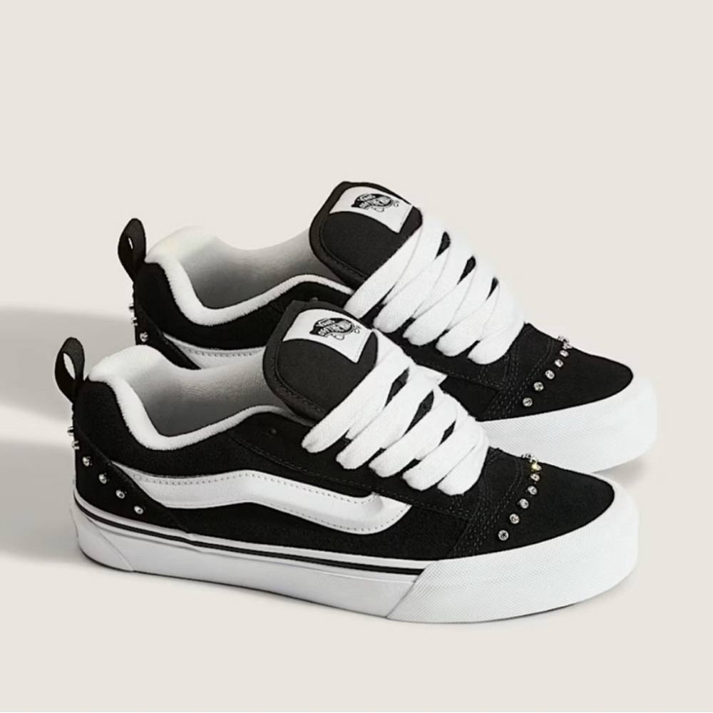 Vans new skull Black and White Sneakers